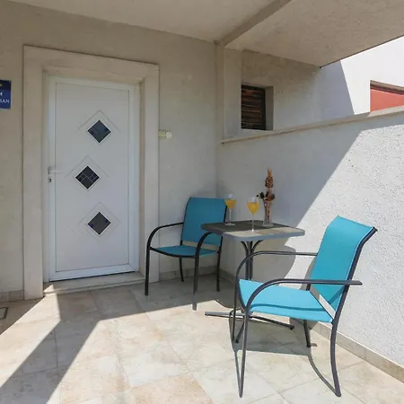 Casa vacanze 2 Bedroom In Kastel Gomilica Kaštela