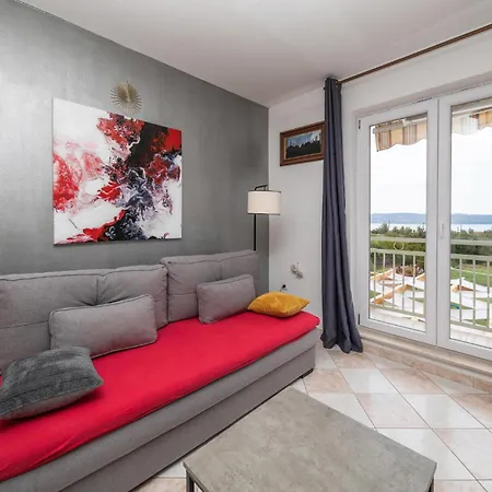 Kastel Gomilica With Sea View I Dom wakacyjny